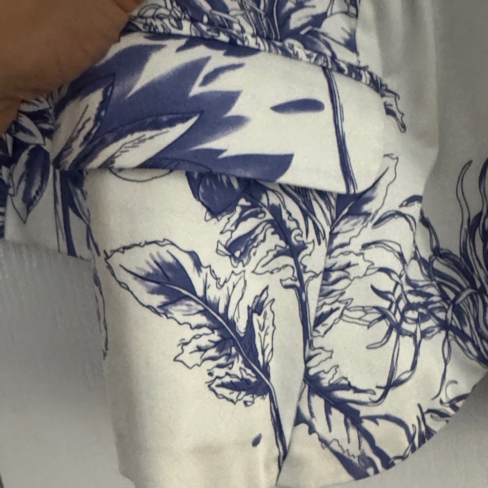 J. Peterman Blue and White Floral Blazer - Picture 8 of 16